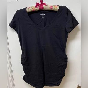 Old Navy Maternity V-Neck T-Shirt